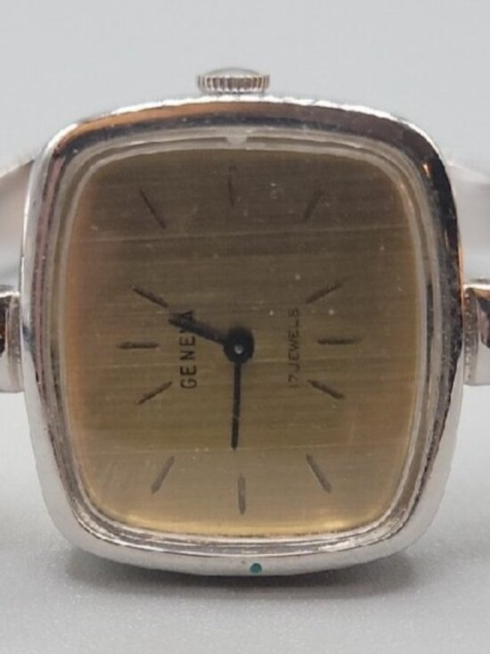 Vintage Geneva 17 Jewels Mechanical Ladies Cocktail Watch Cushion Case RUNS main image 4